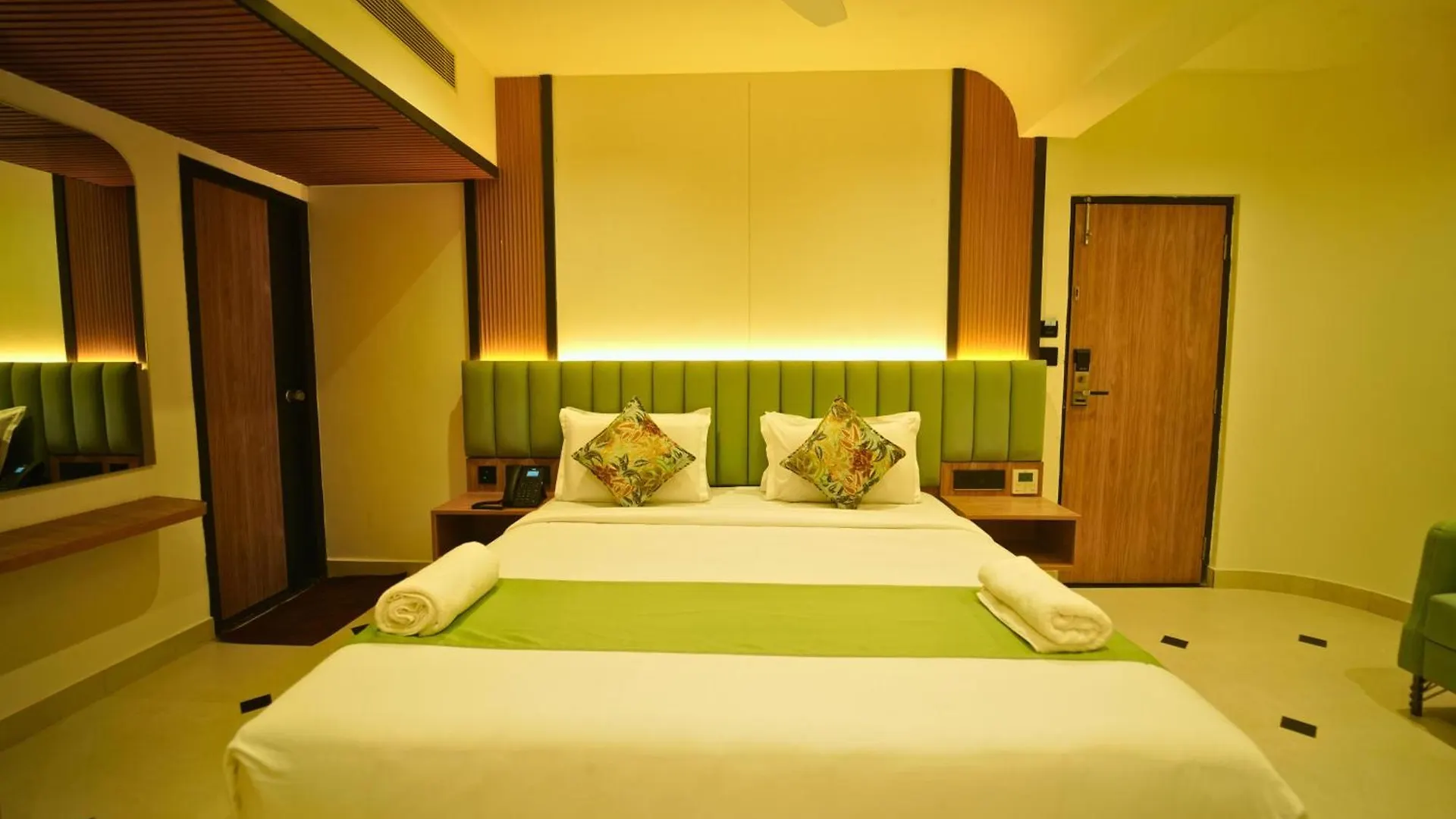 Yuvraj Land Mark Mysore Hotel