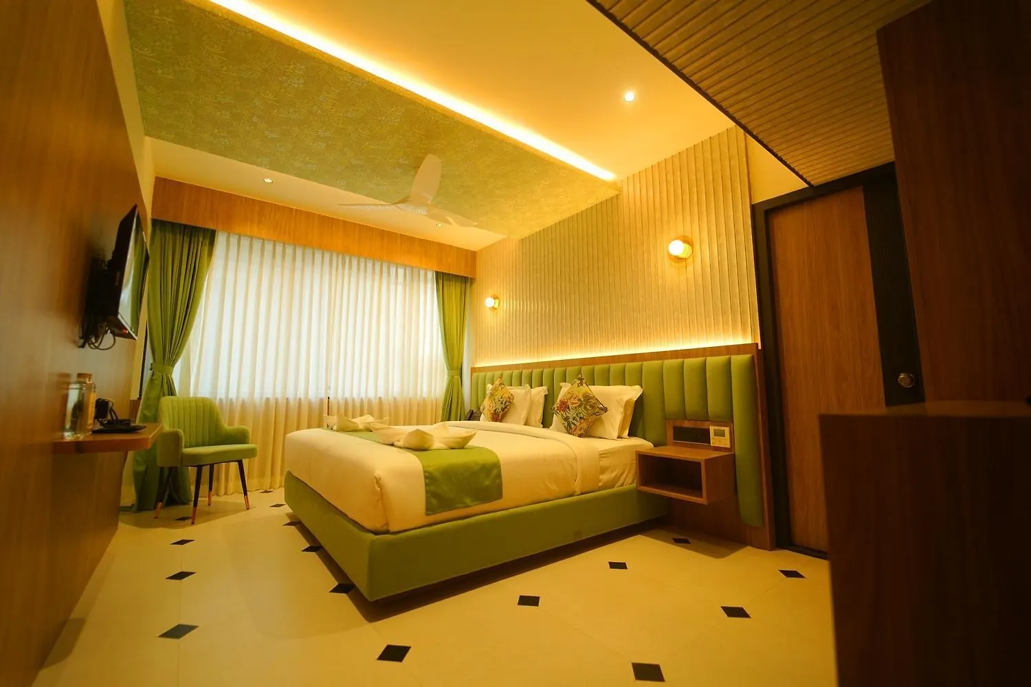 *** Hotel Yuvraj Land Mark Mysore India